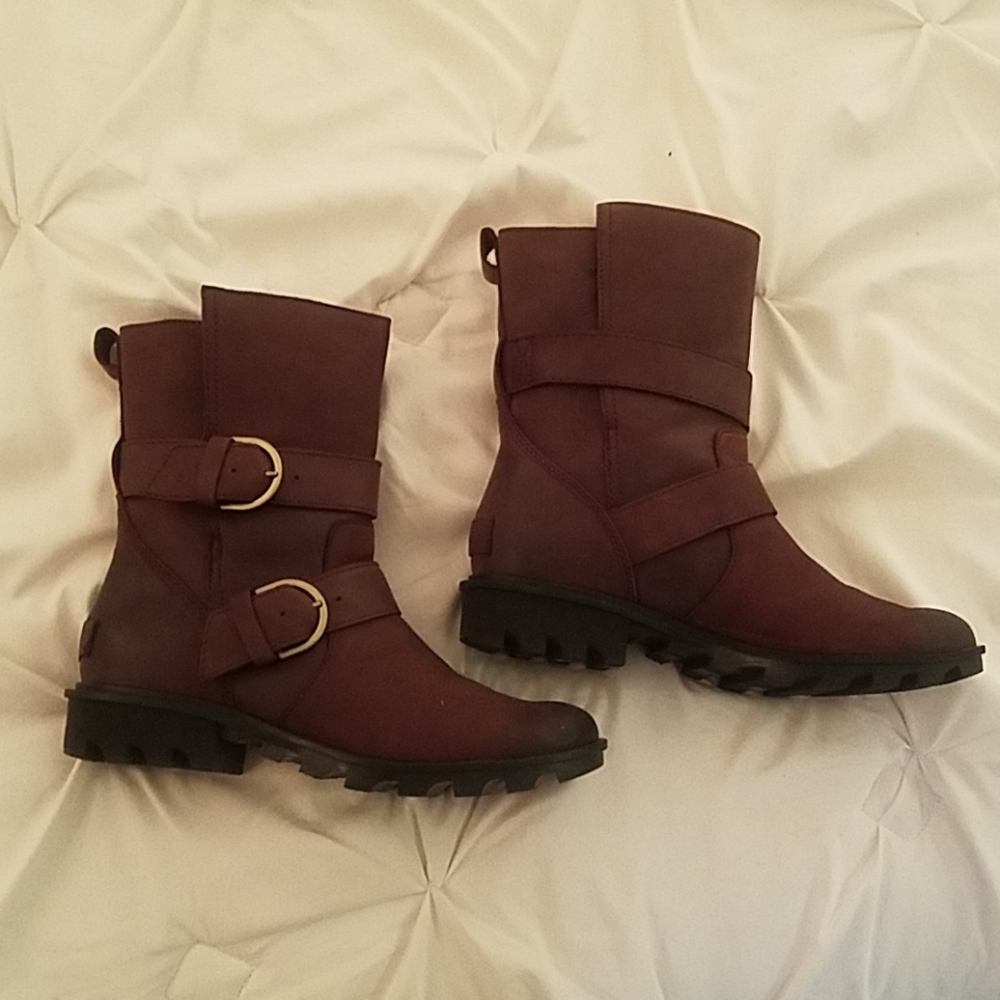 Sorel Phoenix Moto Boot in Cattail Dark Brown